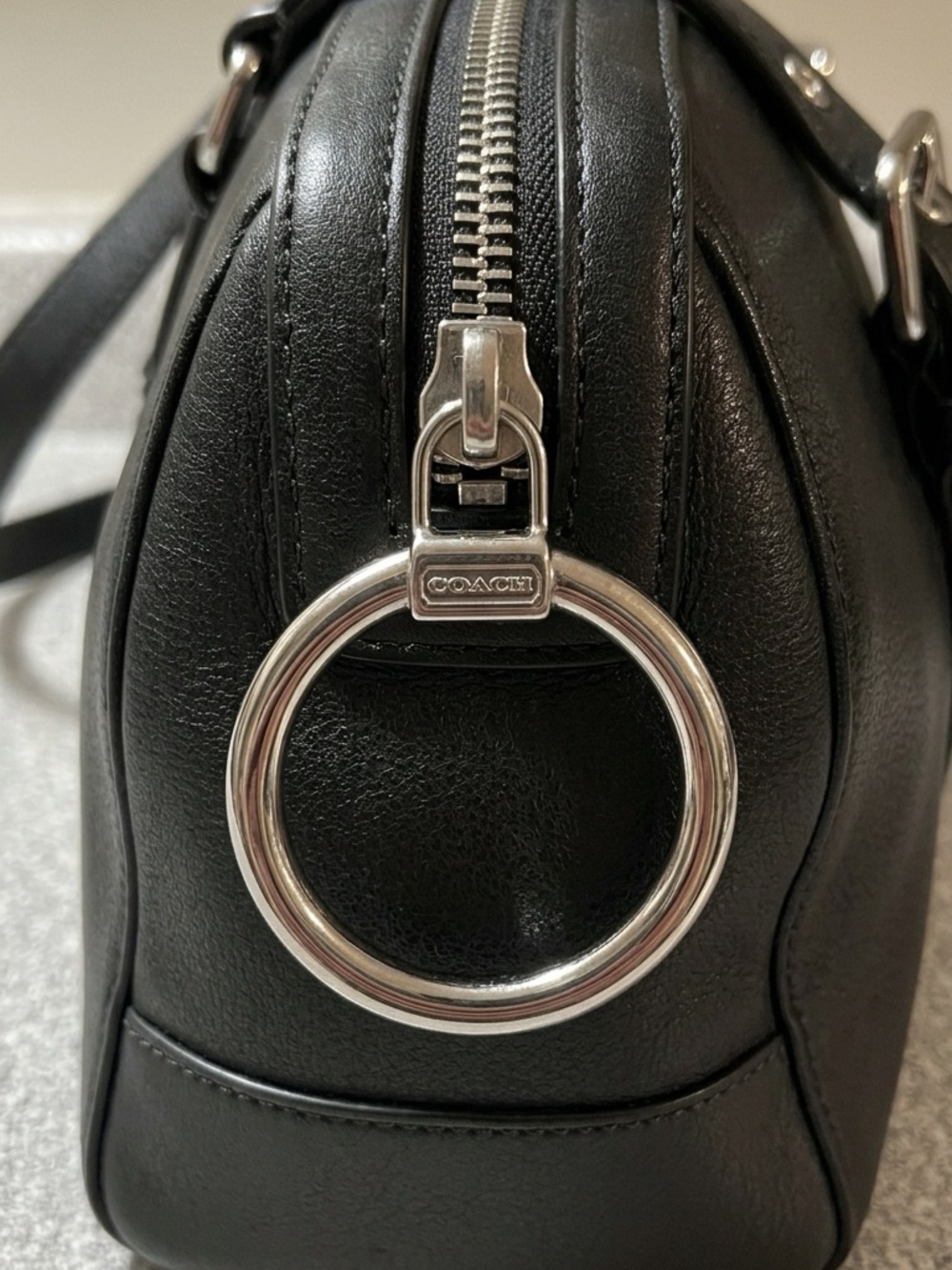 Coach Zipper Pull Y2K “Poppy” With O-Ring Silver-Tone Vintage